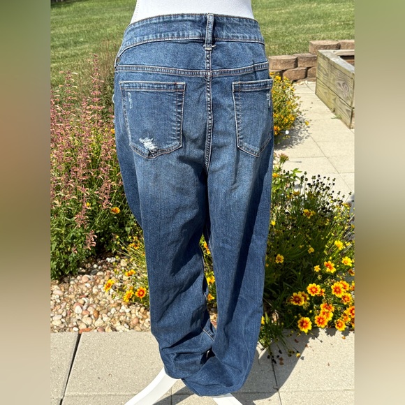 Torrid Women’s High Rise Distressed Skinny Jeans in Size 18 - Picture 6 of 7